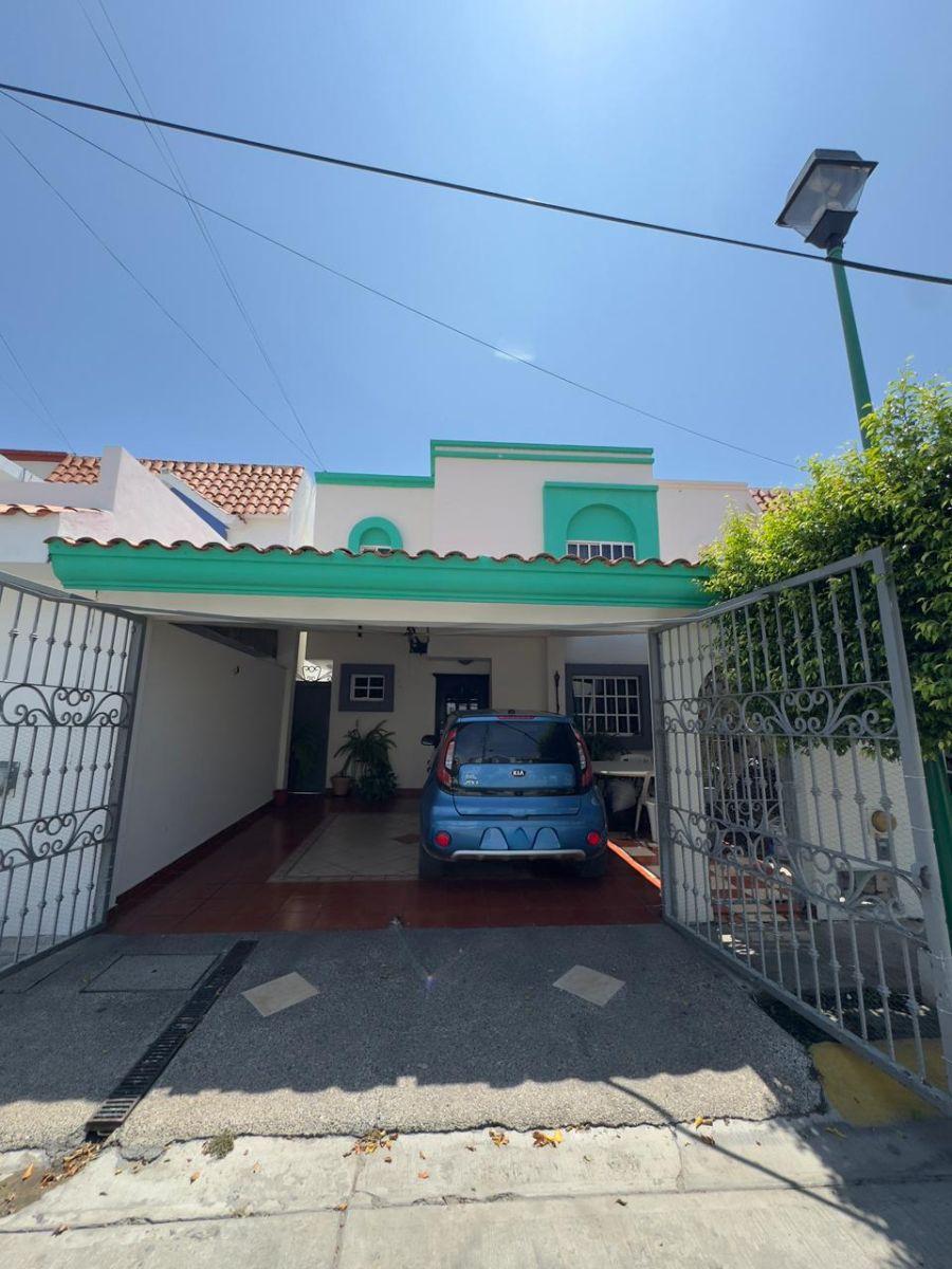 Casa 113 m² con 3 Recámaras en Venta, Fraccionamiento Isla Residencial