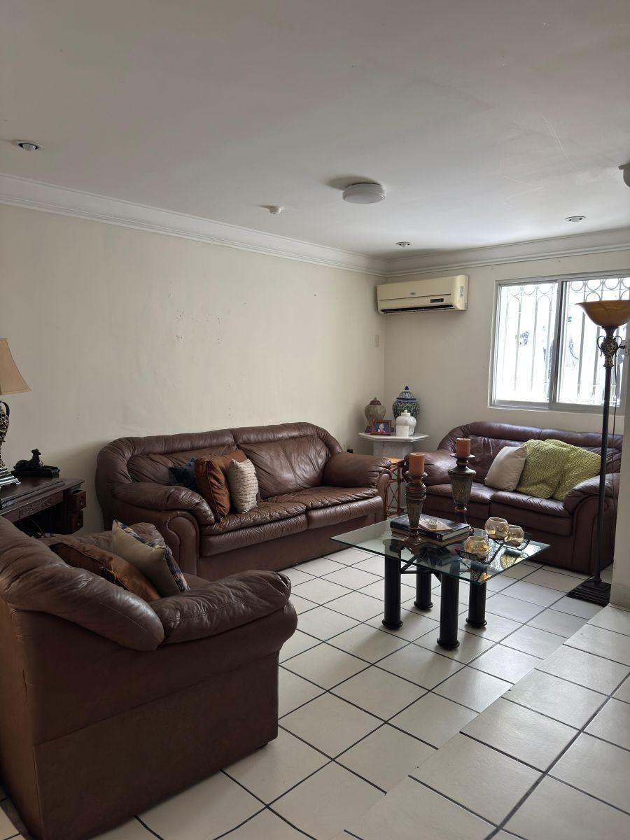 Casa 113 m² con 3 Recámaras en Venta, Fraccionamiento Isla Residencial