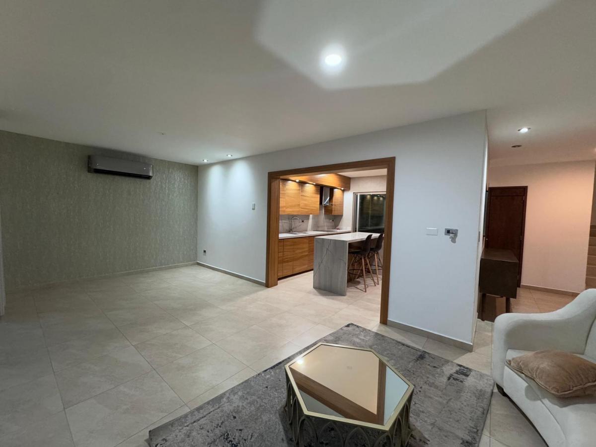 casa-con-vista-espectacular-en-colinas-de-san-miguel-privada - Vista 7