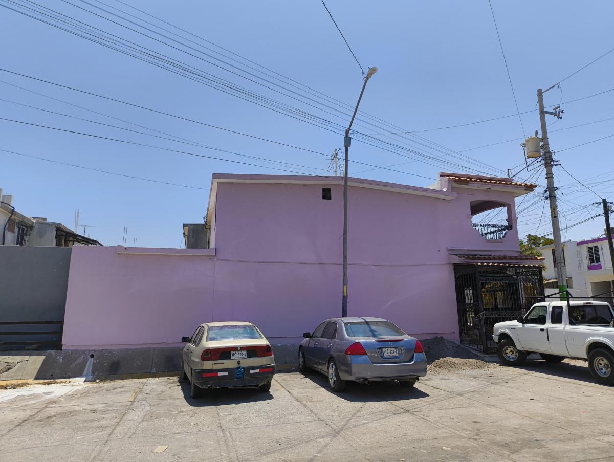 casa-de-2-pisos-en-infonavit-barrancos-culiacan - Vista 6