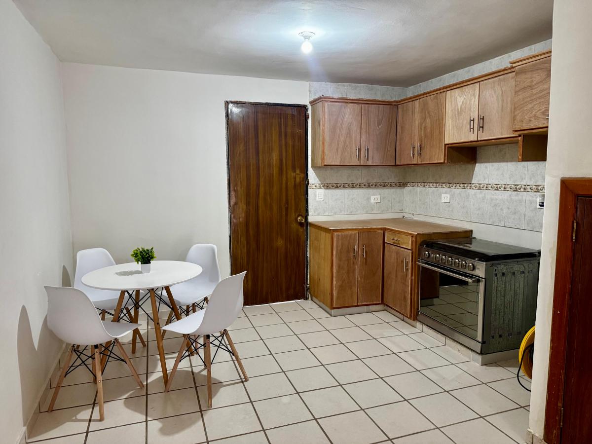 casa-de-2-pisos-en-infonavit-barrancos-culiacan - Vista 9