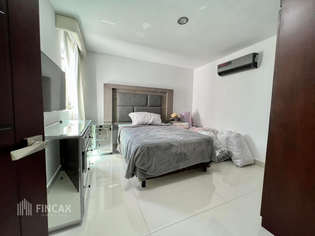 casa-de-lujo-en-venta-privada-con-alberca-amorada - Vista 17