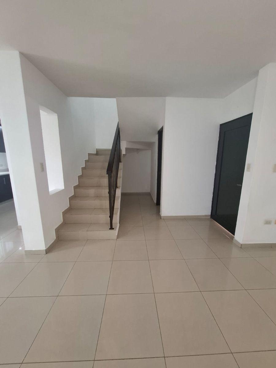 casa-de-venta-en-rincon-de-los-girasoles-en-fracc-rincon-de- - Vista 16