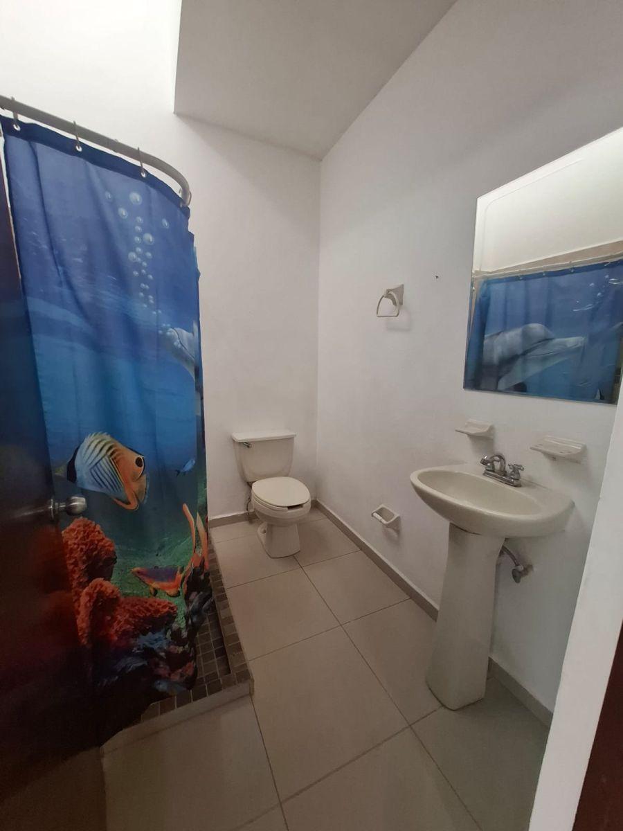 casa-de-venta-en-rincon-de-los-girasoles-en-fracc-rincon-de- - Vista 20