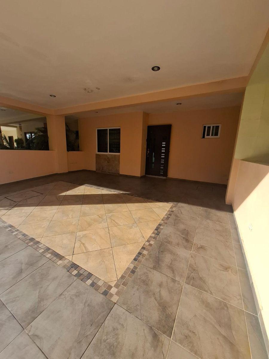 casa-de-venta-en-rincon-de-los-girasoles-en-fracc-rincon-de- - Vista 32