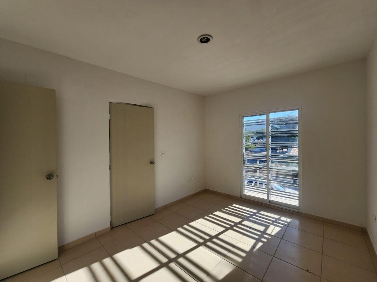 casa-en-fraccionamiento-hacienda-los-huertos - Vista 13