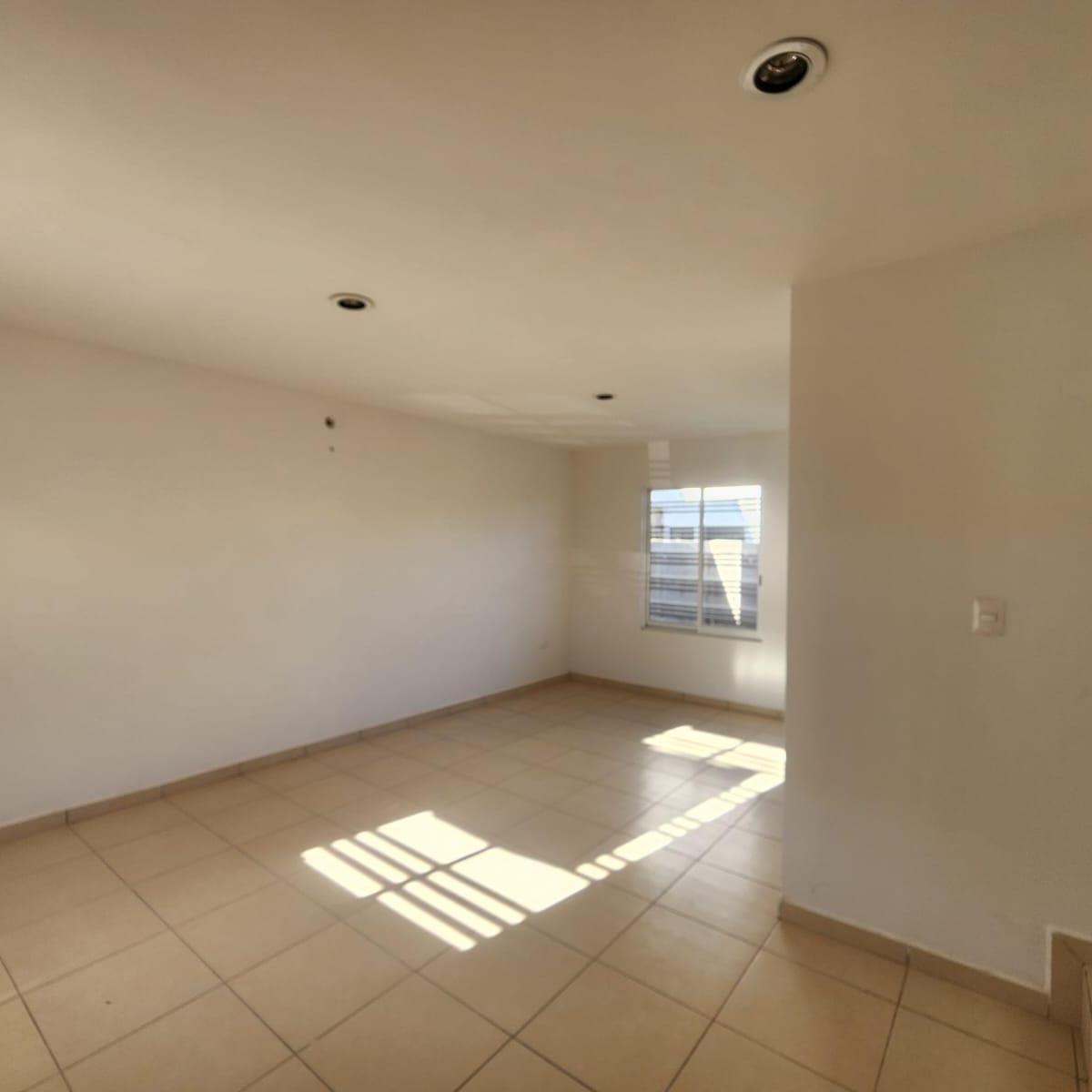 Casa en Fraccionamiento Hacienda Los Huertos