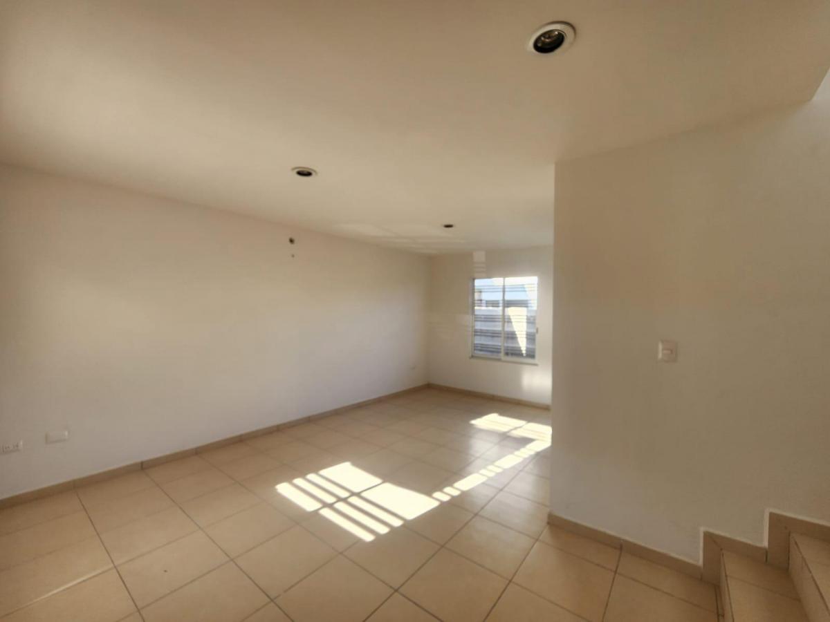 casa-en-fraccionamiento-hacienda-los-huertos - Vista 6