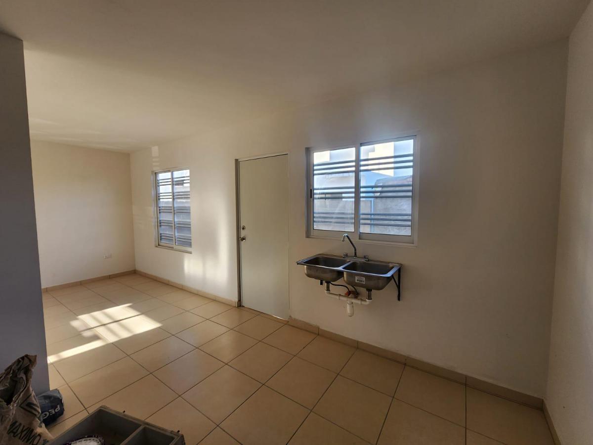 casa-en-fraccionamiento-hacienda-los-huertos - Vista 8