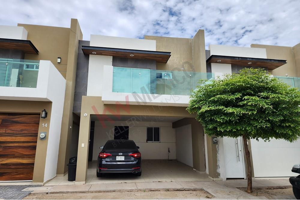 Casa en Fraccionamiento Prados de La Conquista