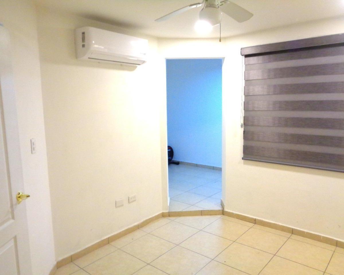 Casa en Fraccionamiento Rincón Colonial