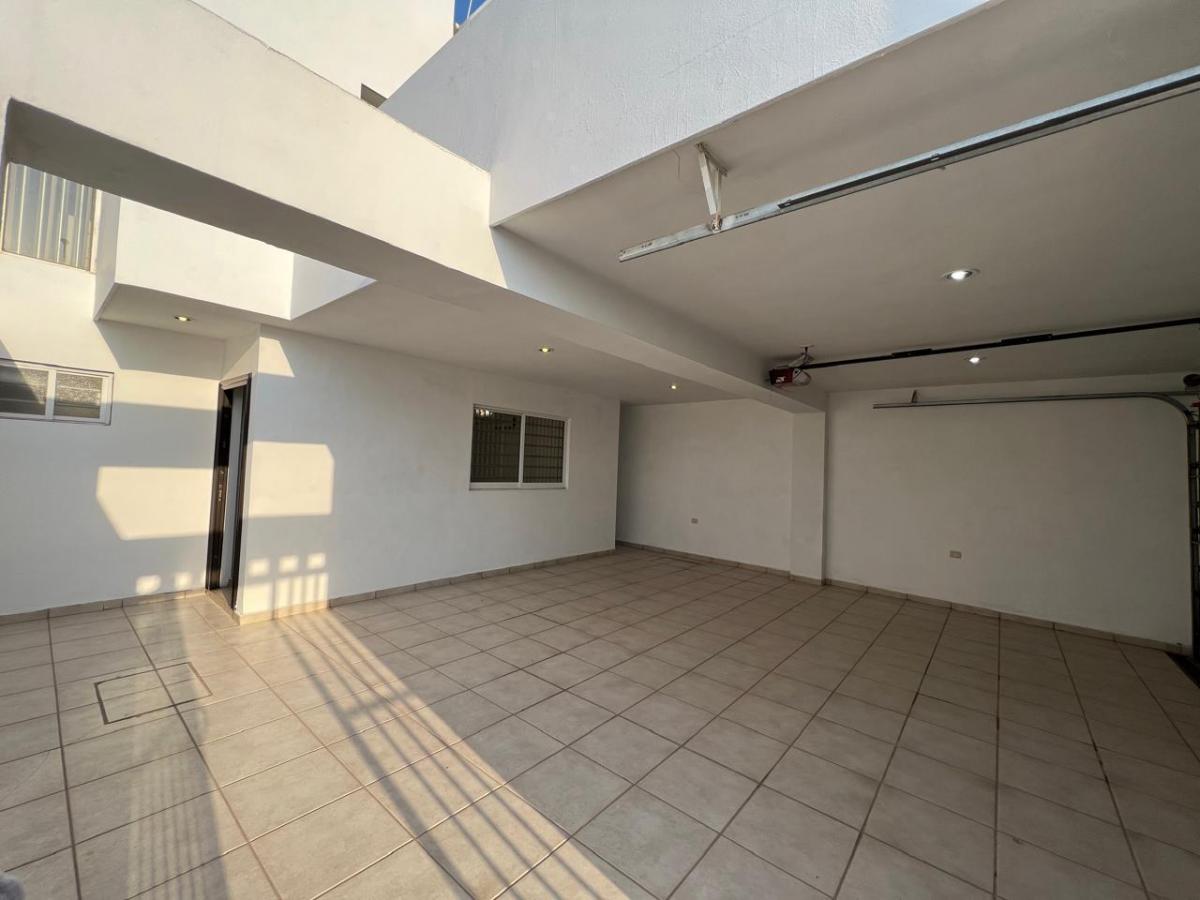 casa-en-interlomas - Vista 9