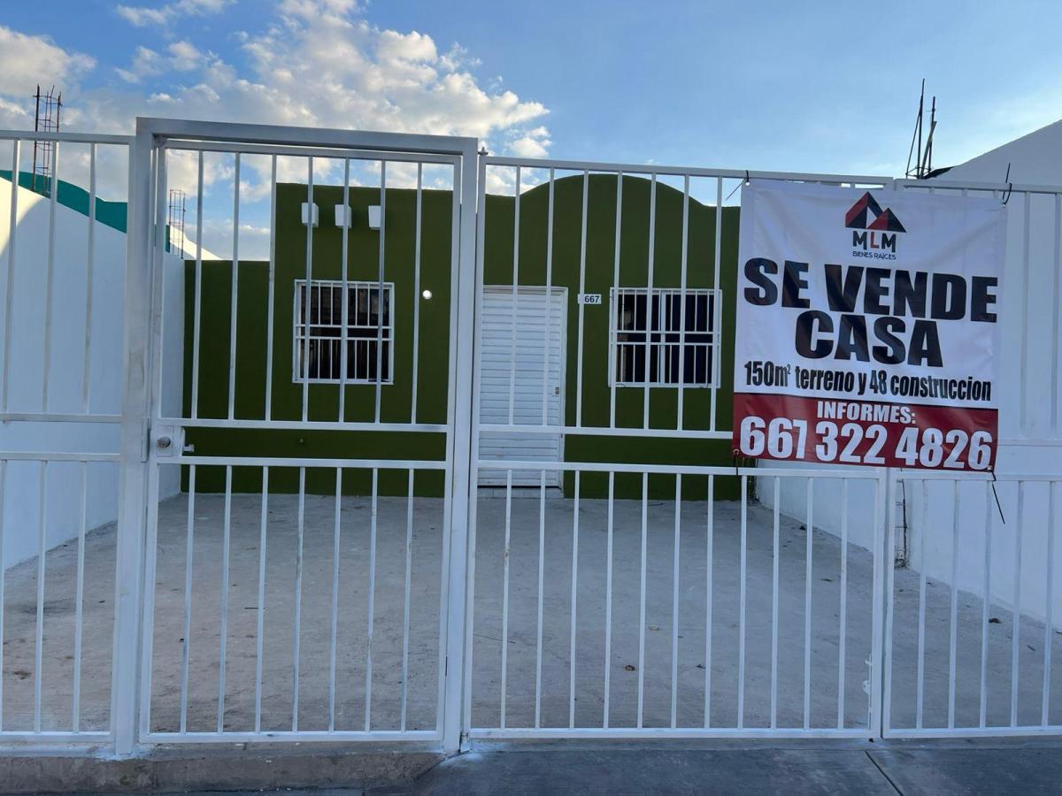 Casa en Los Ángeles Culiacán Fracc. Las Glorias (Sauces)