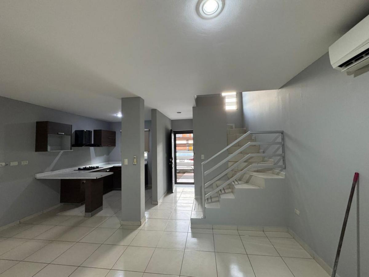 casa-en-privada-monaco-paseos-del-rey - Vista 9