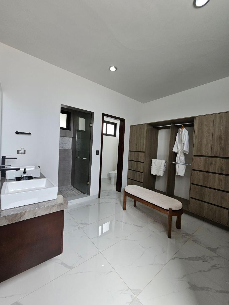 casa-en-renta-en-portalegre-valley-totalmente-equipada - Vista 21