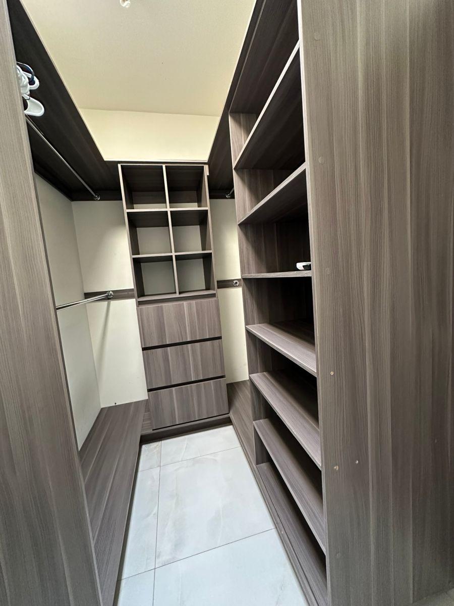 casa-en-renta-en-privada-kentia-valle-alto - Vista 12