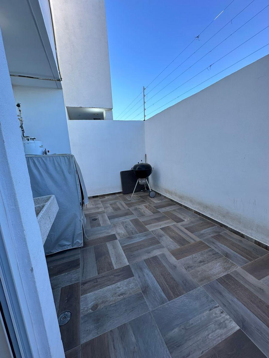 casa-en-renta-en-privada-kentia-valle-alto - Vista 16