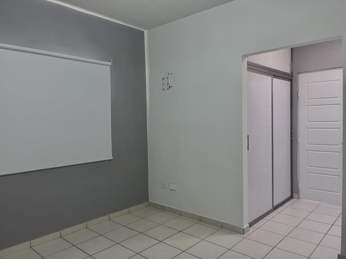 casa-en-renta-en-valle-alto-a2 - Vista 32