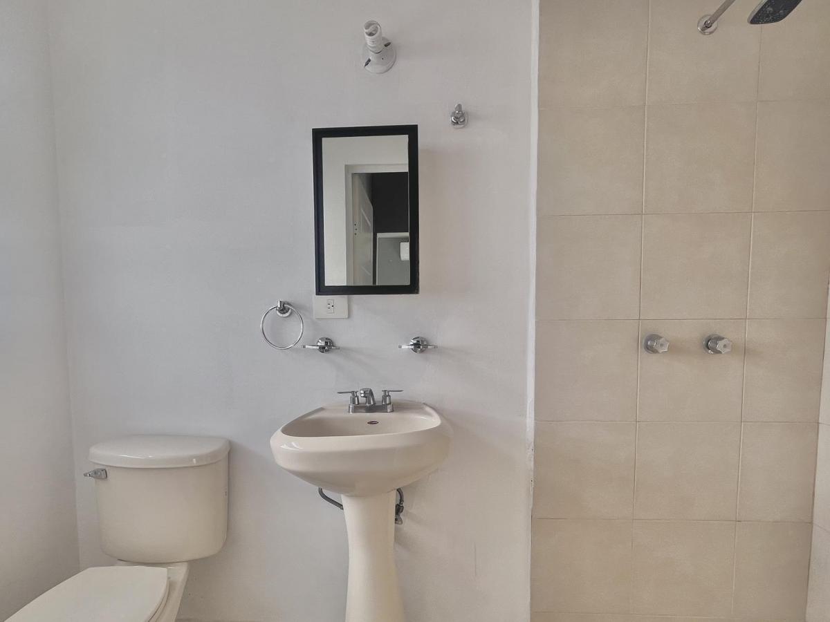 casa-en-renta-en-valle-alto-a2 - Vista 34