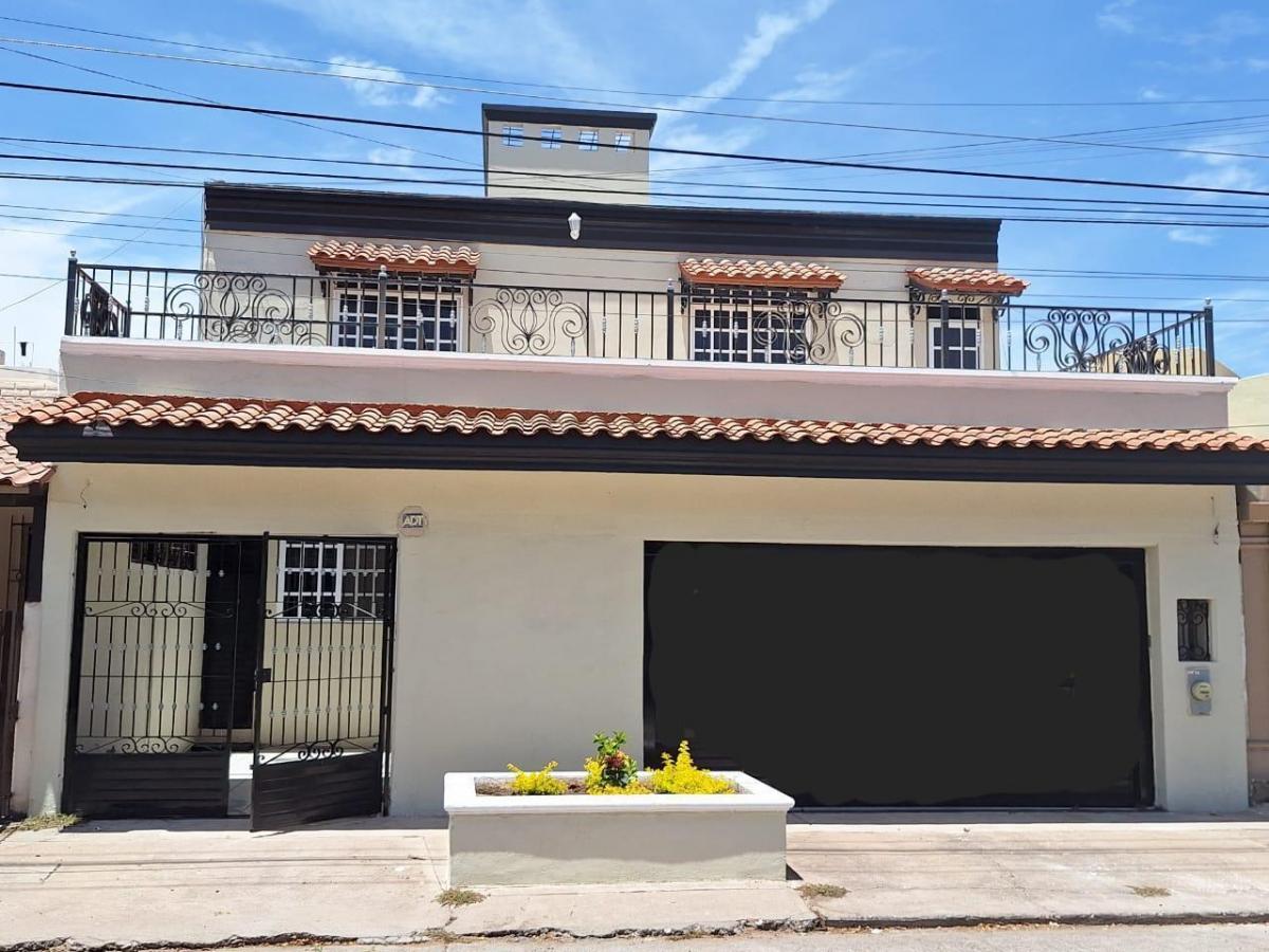 Casa en Venta 6 Recamaras, Culiacán