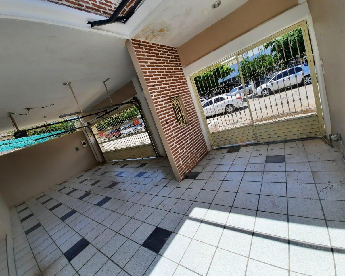 Casa en Venta 6 Recamaras, Culiacán