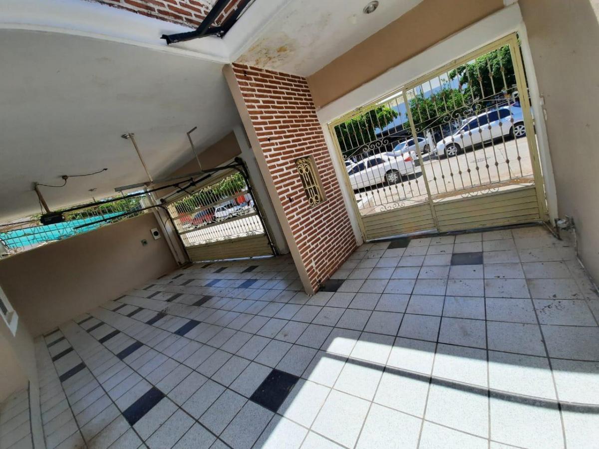 casa-en-venta-6-recamaras-culiacan - Vista 7