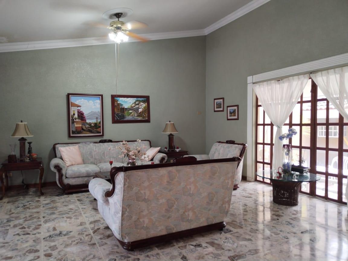 casa-en-venta-en-colonia-las-quintas - Vista 7