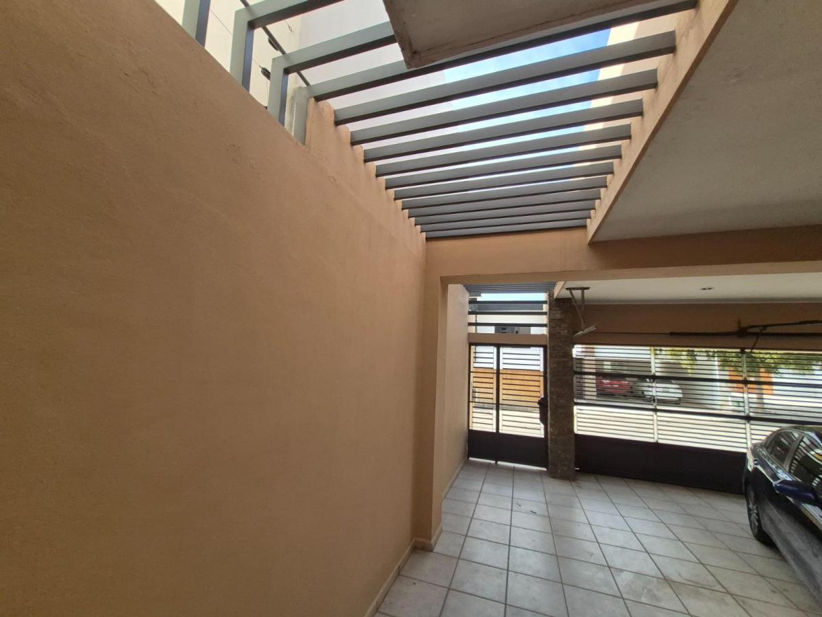casa-en-venta-en-fraccionamiento-interlomas - Vista 8