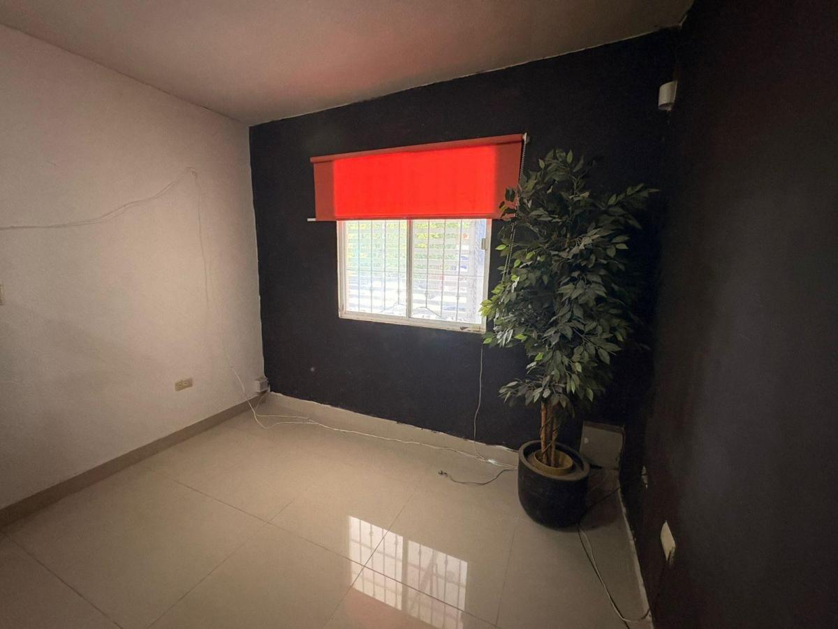 casa-en-venta-en-lomas-de-san-isidro-con-cochera-techada-zon - Vista 10