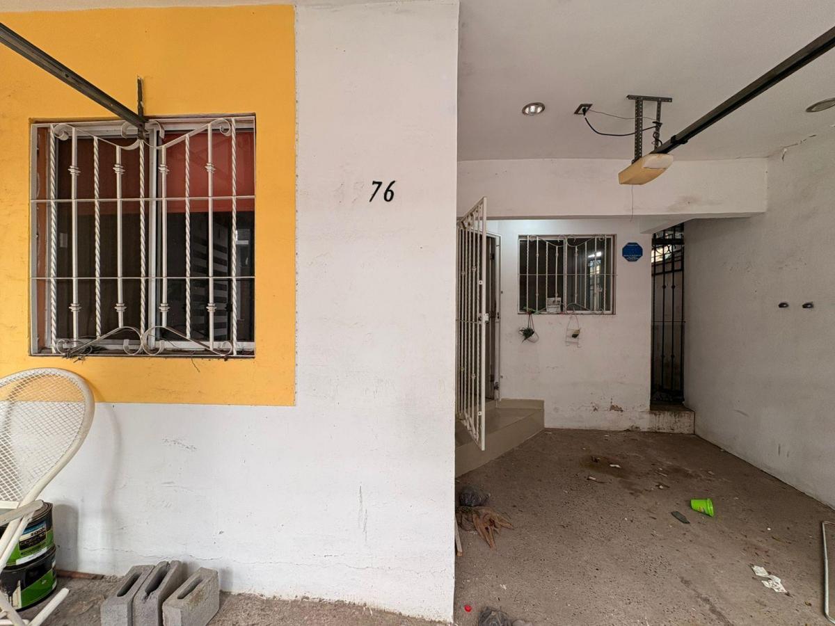 casa-en-venta-en-lomas-de-san-isidro-con-cochera-techada-zon - Vista 9