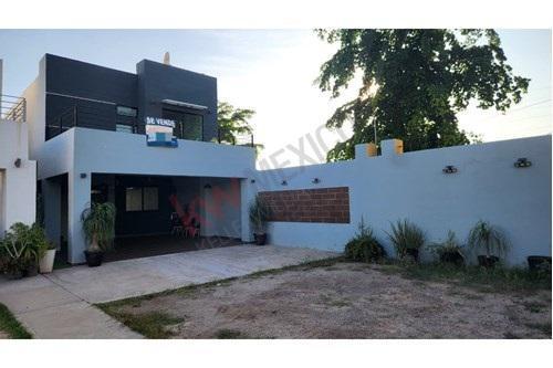 Casa en Venta en Priv. Valle Alto