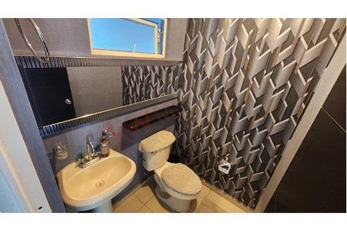 Casa en Venta en Priv. Valle Alto