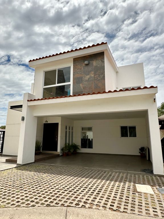 Casa en venta en Quinta Americana sector Las Quintas - Foto 3