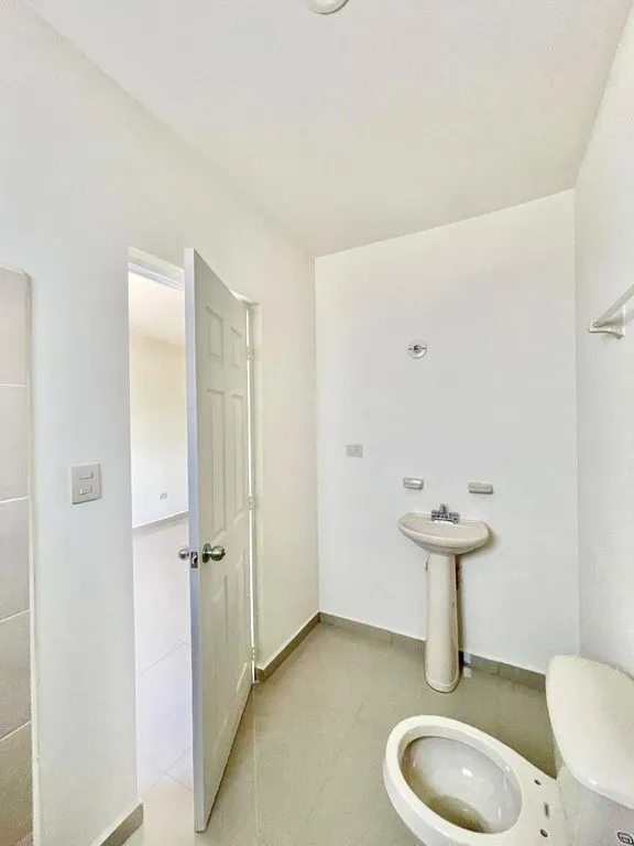 Casa en Venta $ - , Culiacán foto 2
