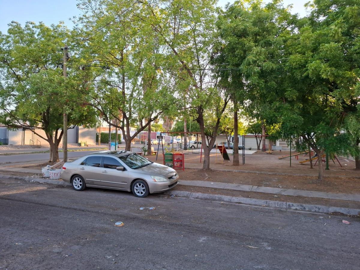 casa-en-venta-en-villas-del-rio-elite-zona-norte-culiacan-si - Vista 10