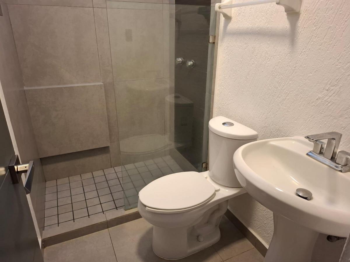 casa-en-venta-en-villas-del-rio-elite-zona-norte-culiacan-si - Vista 19