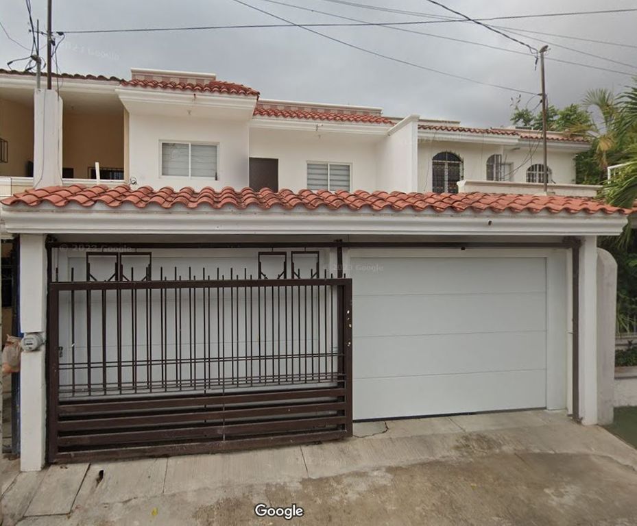 casa-venta-casa-en-venta-bugambilias-zona-aeropuert-pYowL0a - Vista 1