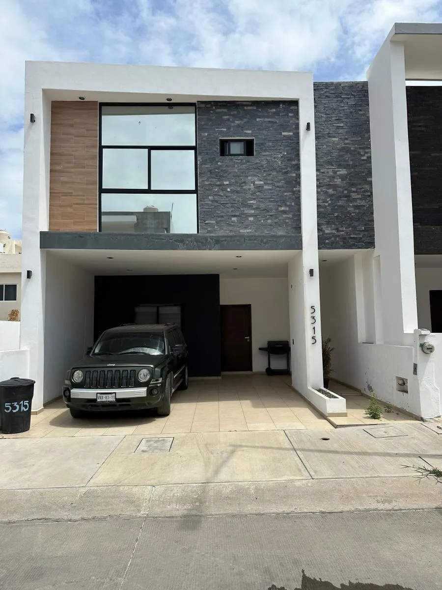 Sta. Maria #5315, Culiacán