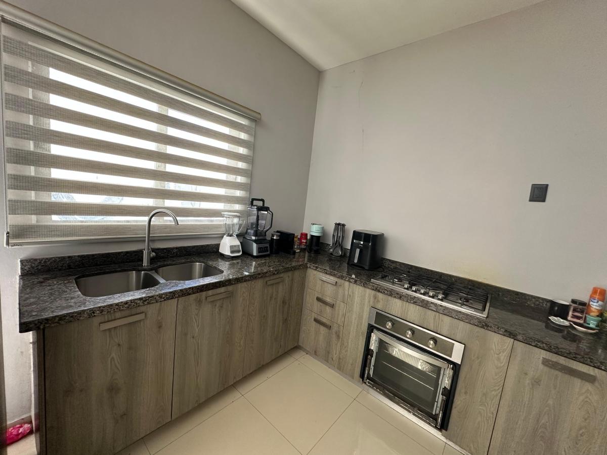 casa-en-venta-real-del-valle - Vista 12