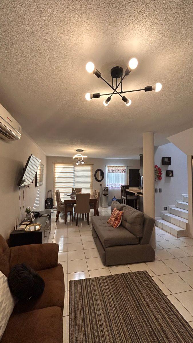 Casa en Venta Residencial con Alberca en Real del Valle Mazatlan