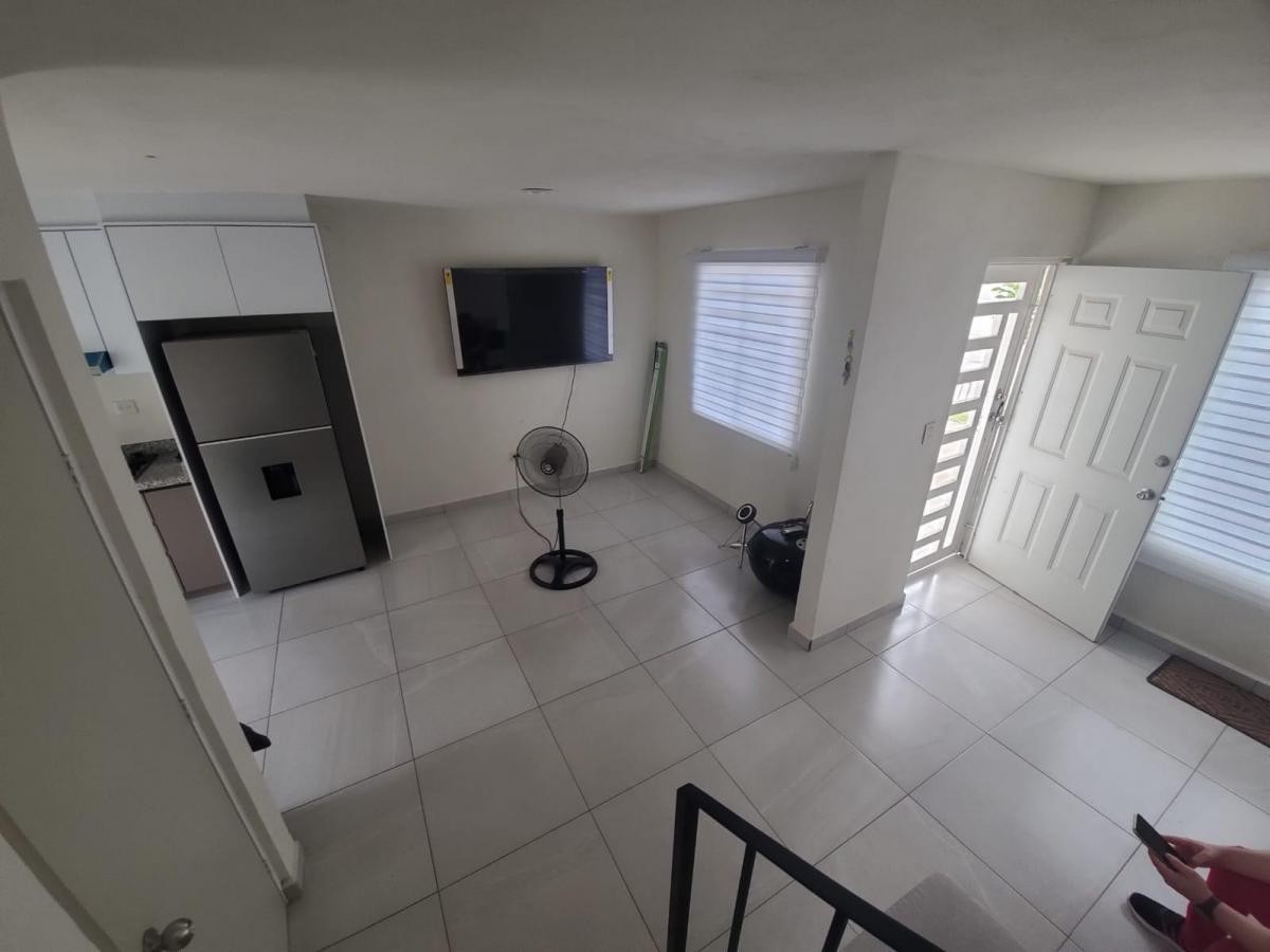 casa-en-venta-stanza-granada-salida-norte - Vista 6