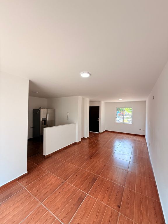 casa-en-venta-terreno-excedente-stanza-valle-alto - Vista 4