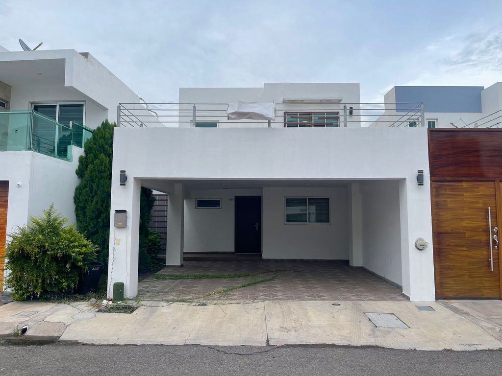 casa-en-venta-y-renta-en-carpatos-en-valle-alto-en-culiacan-sinaloa - Vista 1
