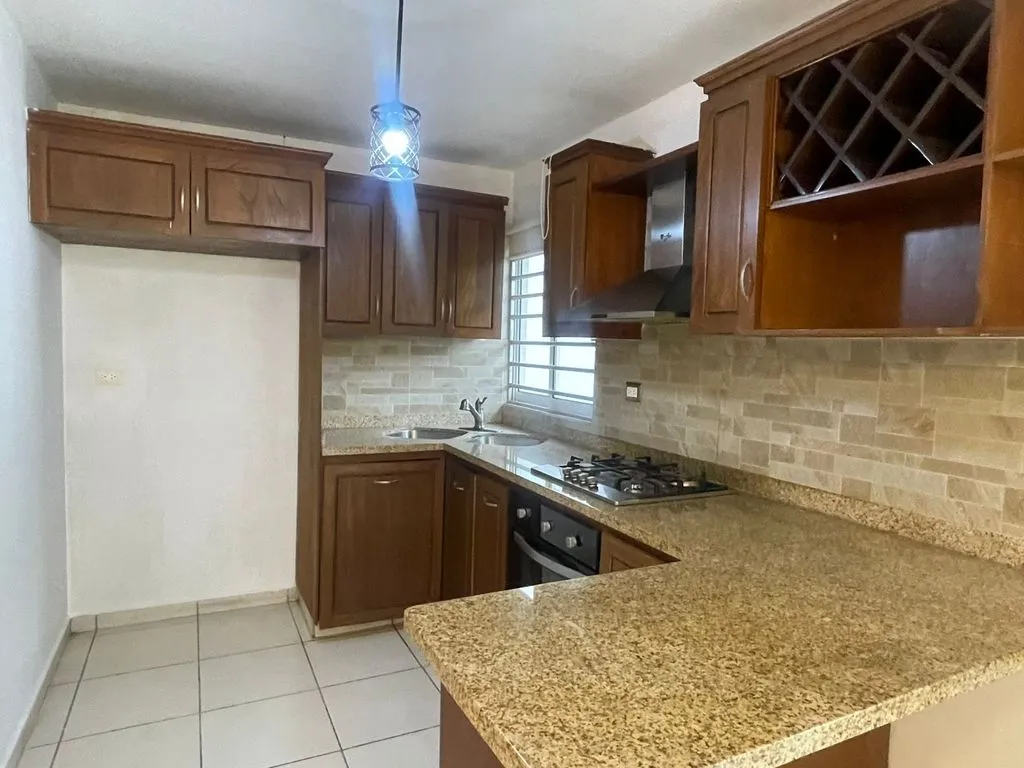 Casa en Venta $ - , Culiacán foto 2