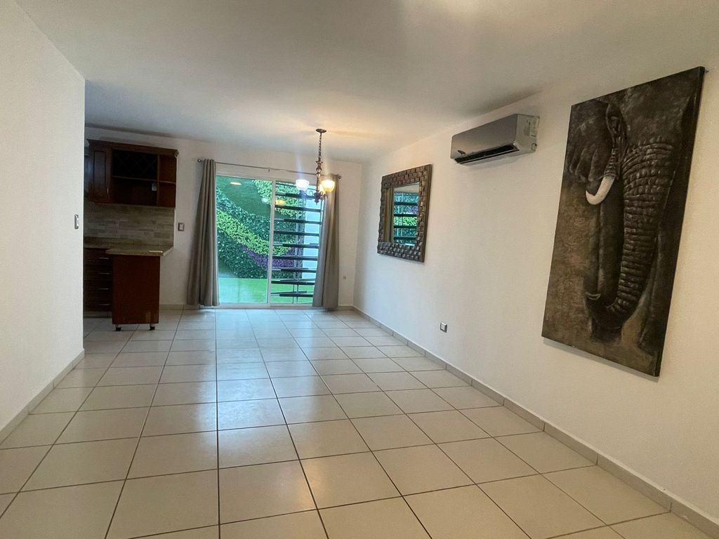 casa-en-venta-y-renta-en-carpatos-en-valle-alto-en-culiacan-sinaloa - Vista 3