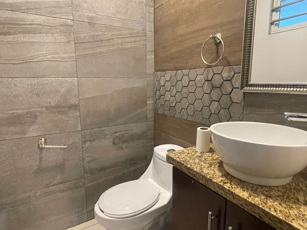 casa-en-venta-y-renta-en-carpatos-en-valle-alto-en-culiacan-sinaloa - Vista 5