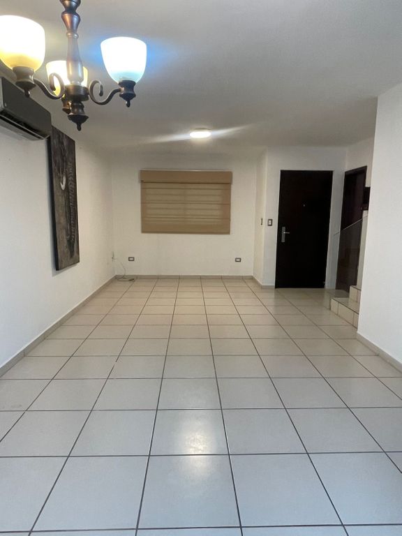 casa-en-venta-y-renta-en-carpatos-en-valle-alto-en-culiacan-sinaloa - Vista 7