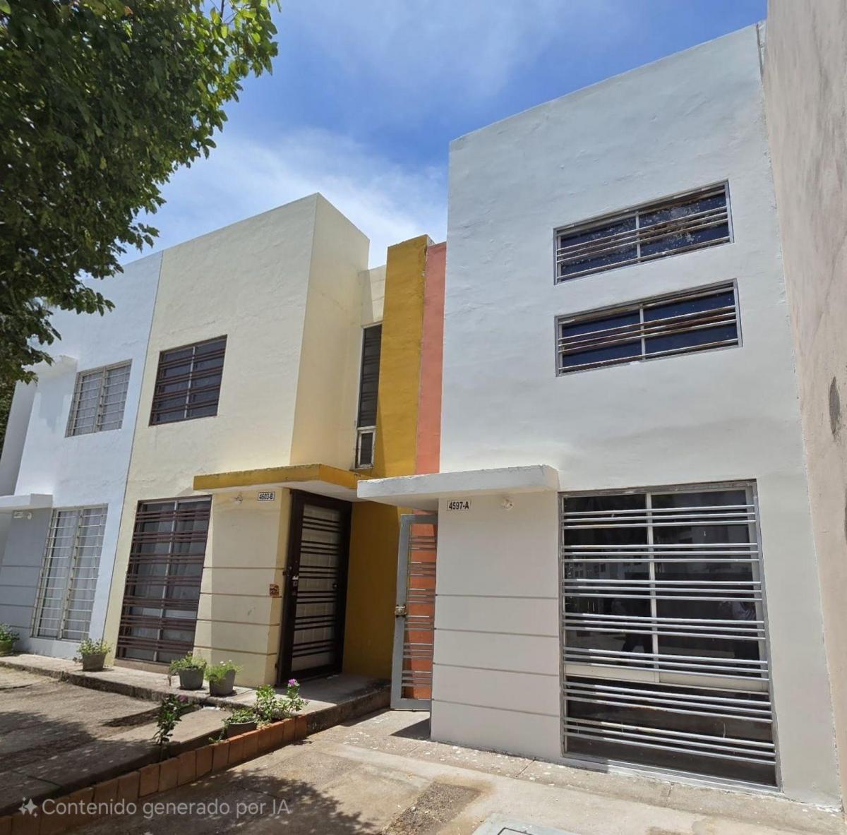 Casa - Fraccionamiento Zona Dorada