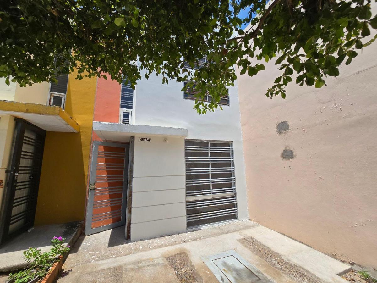 casa-fraccionamiento-zona-dorada - Vista 10