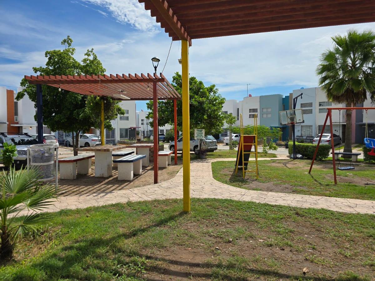 casa-fraccionamiento-zona-dorada - Vista 22